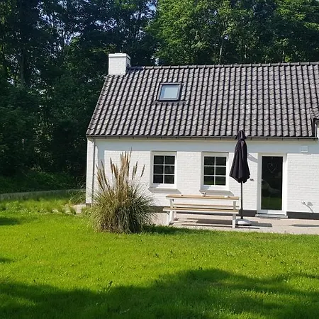 Houtsaegertje Nyaraló *